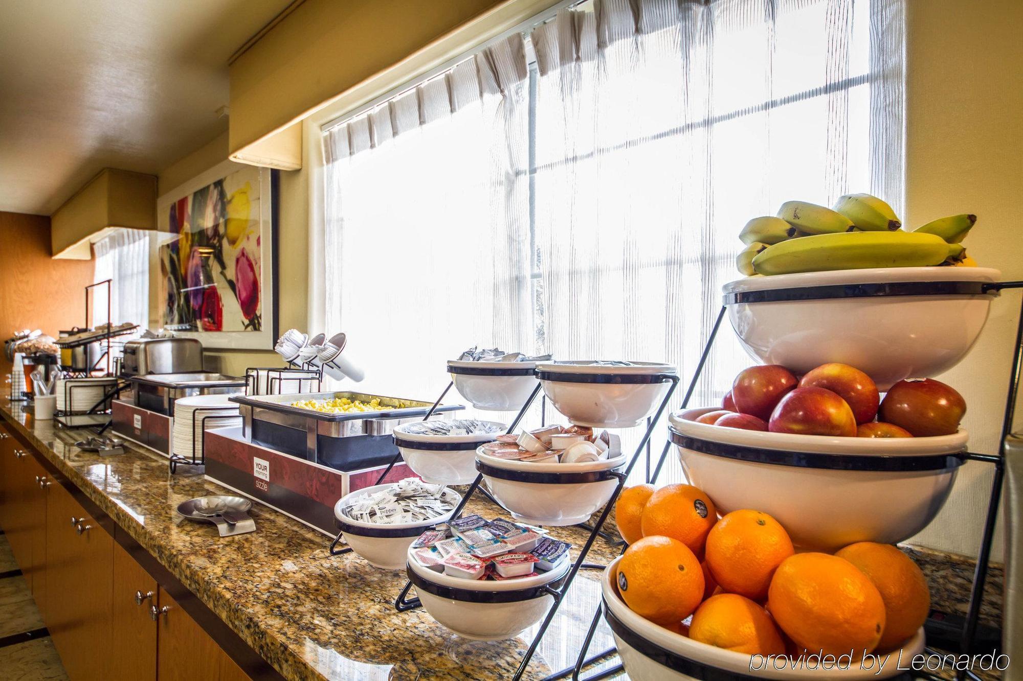 Comfort Inn & Suites Oakland Airport Ngoại thất bức ảnh