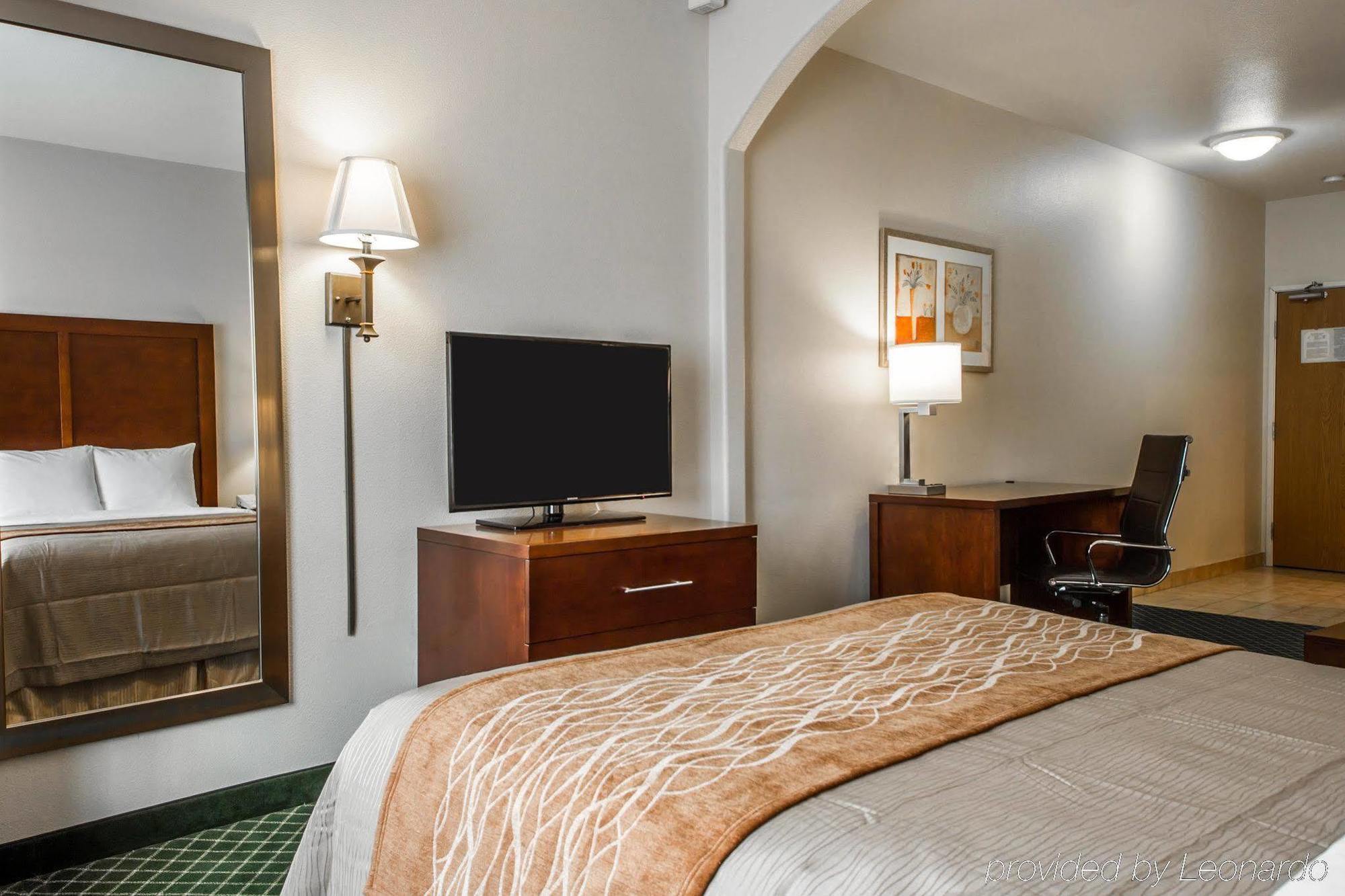 Comfort Inn & Suites Oakland Airport Ngoại thất bức ảnh