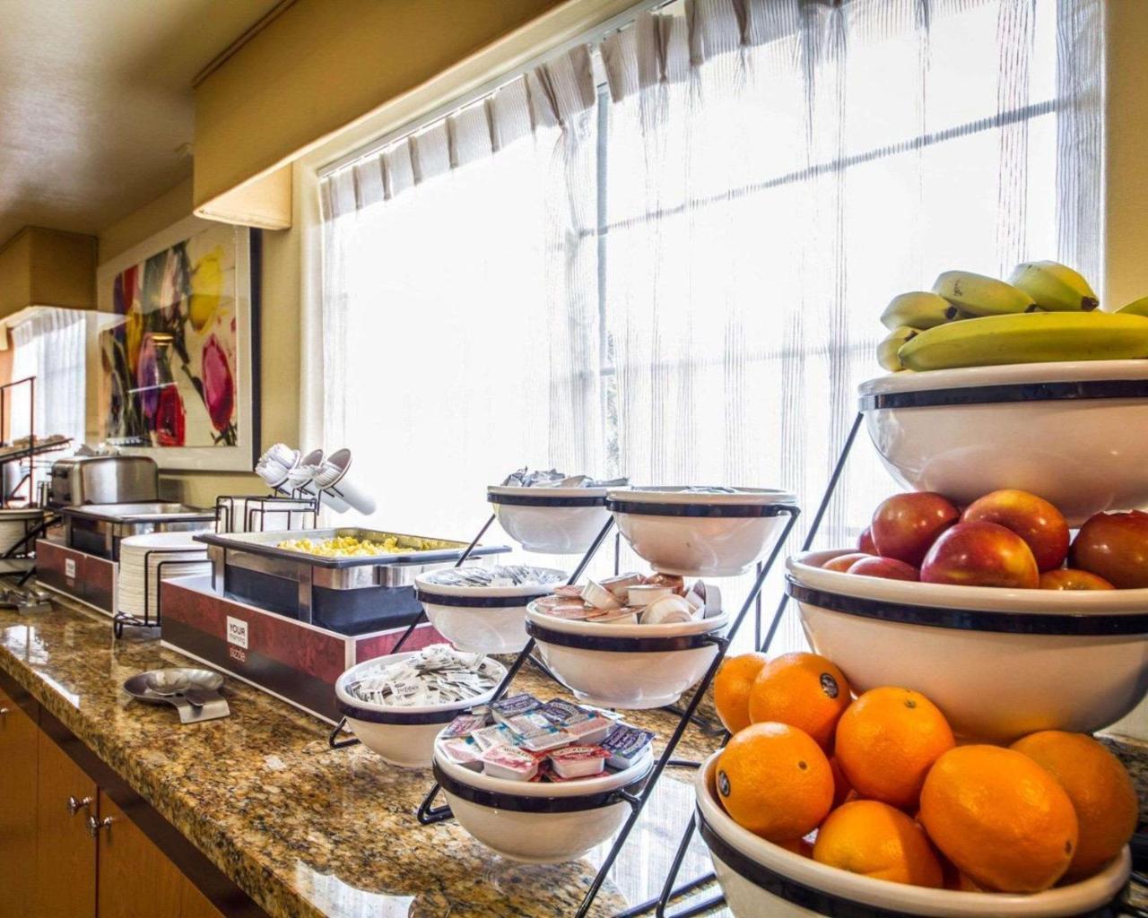 Comfort Inn & Suites Oakland Airport Ngoại thất bức ảnh